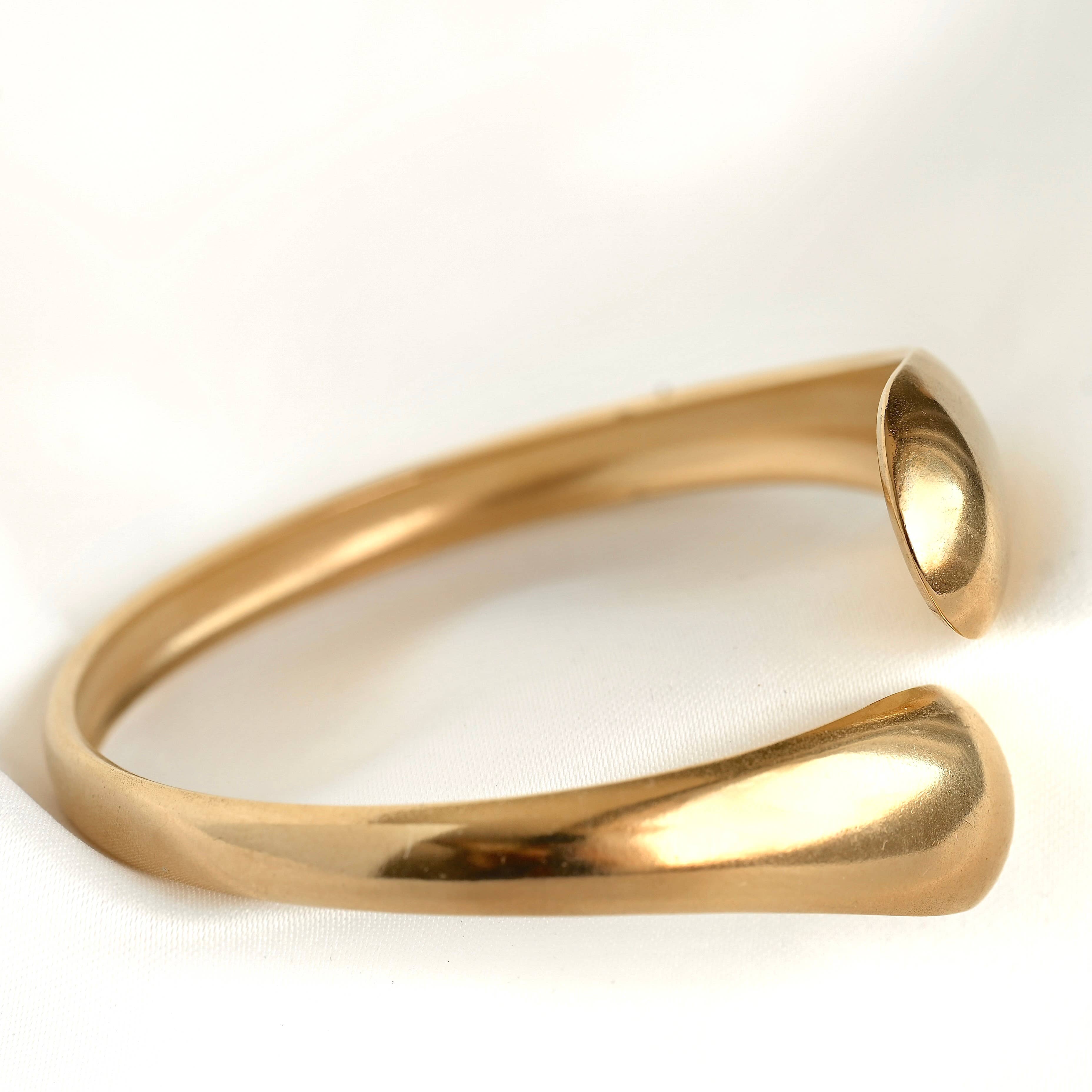 The Sculpted Liquid Cuff