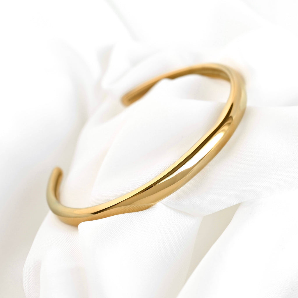 The Contour Cuff