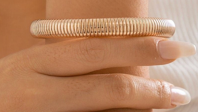 Cobra Coil Bangle Bracelet (Single)