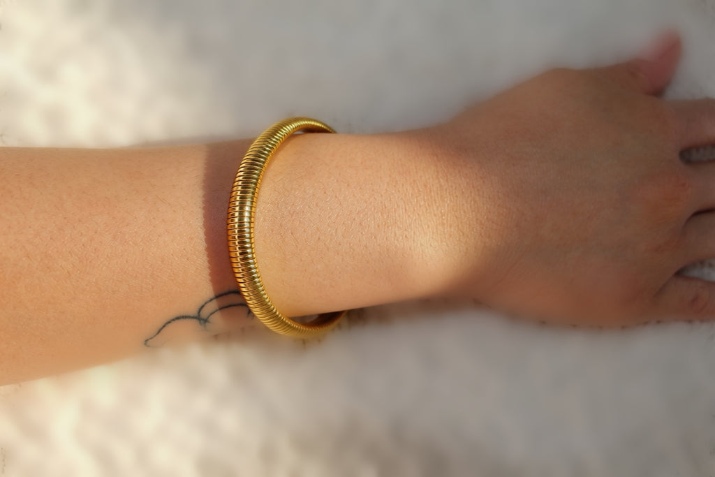 Cobra Coil Bangle Bracelet (Single)