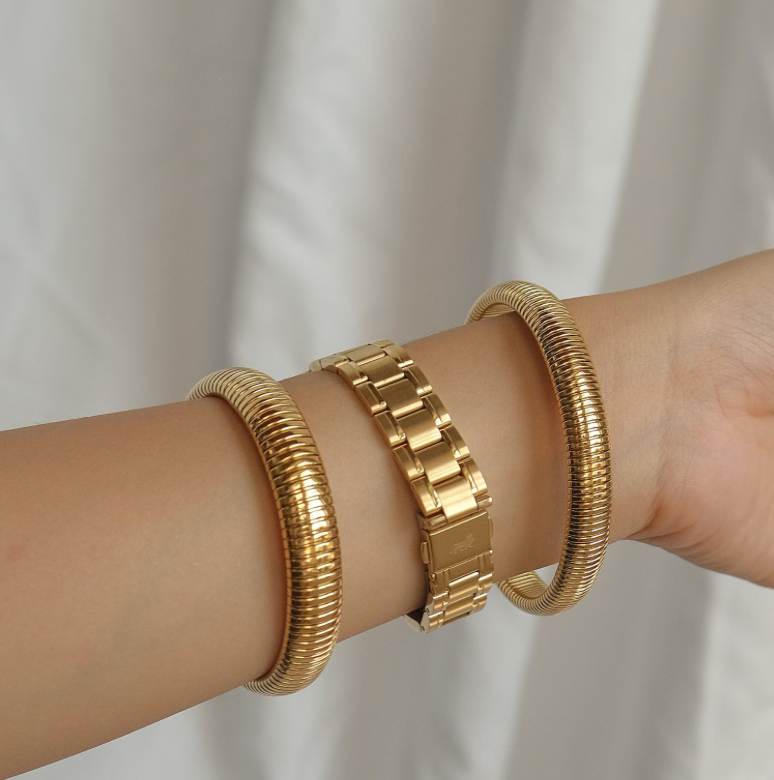 Cobra Coil Bangle Bracelet (Single)